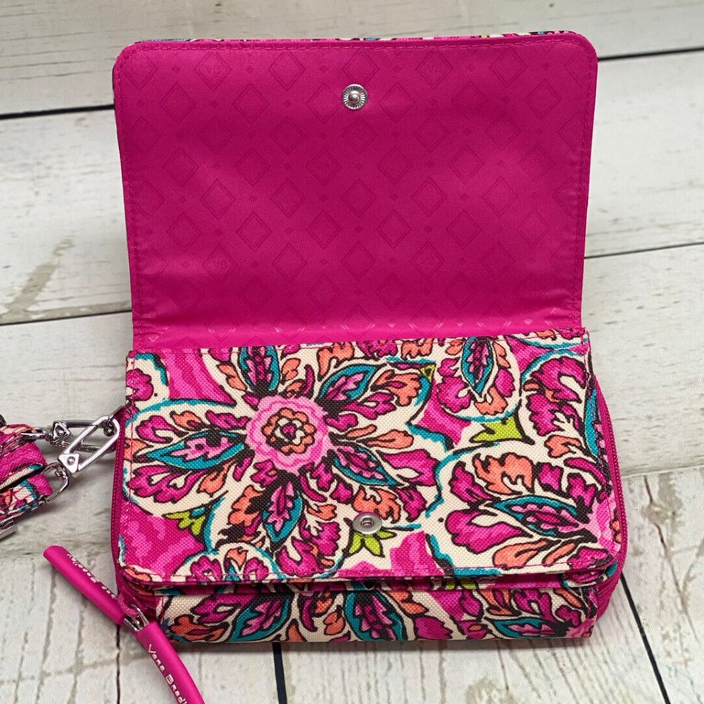 Vera Bradley 3-In-1 Crossbody RFID SUNBURST FLORAL Phone Case Wallet NWT